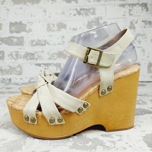 New Korks Dawson Off White Vegan Buckle Heeled Sandals F823